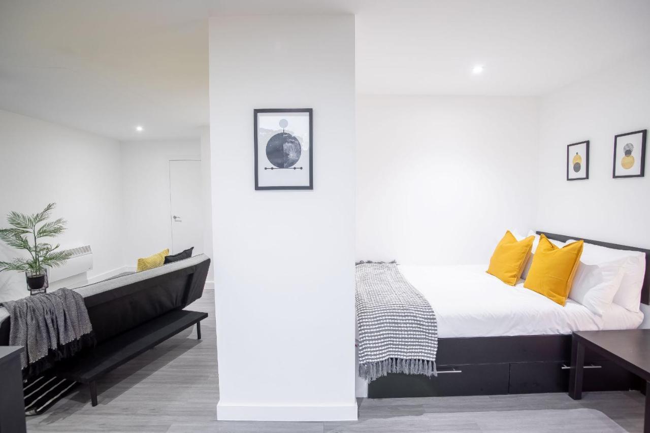 Royal Riverside Apartments Sheffield Centre - Opulent Living 外观 照片