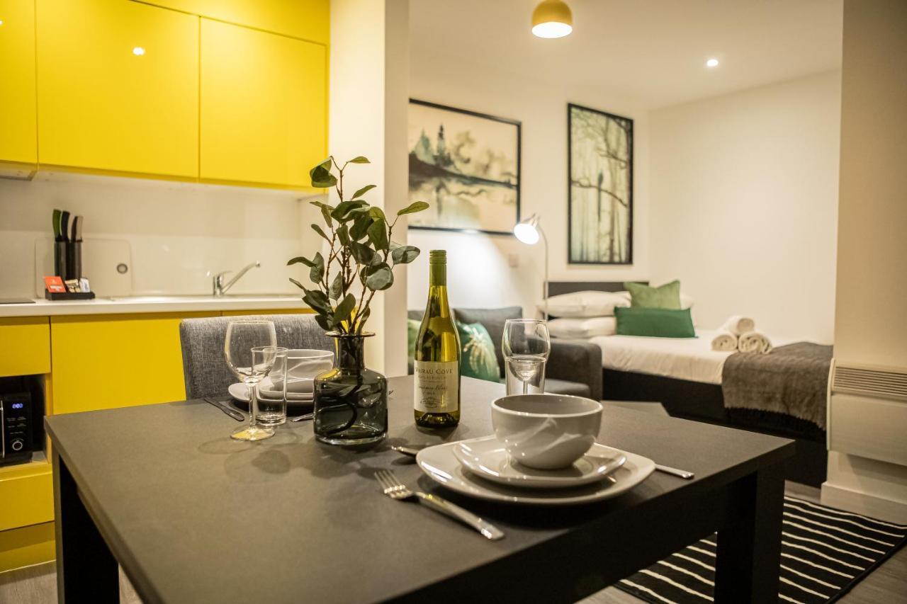 Royal Riverside Apartments Sheffield Centre - Opulent Living 外观 照片